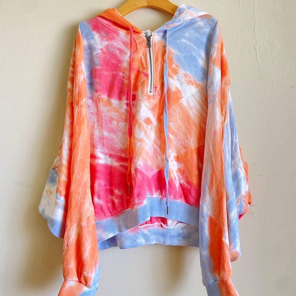 Pink Victoria’s Secret Tie Dye Balloon Sweater M
